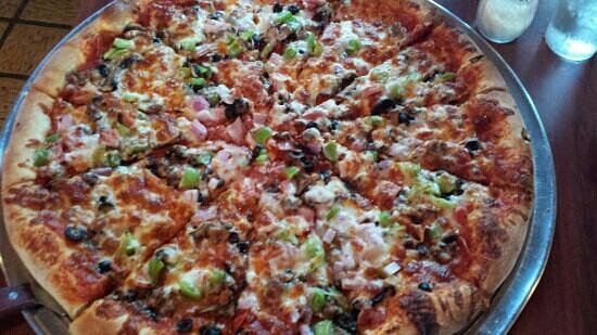 pizza with everything