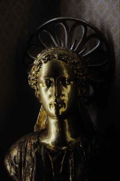sculpture gold golden angel